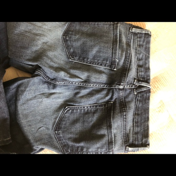 Good American Jeans - Picture 3 of 5